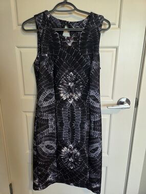 Sleeveless Black & White Jewel Print Sheath Dress — Hudson's Bay Dinner Party
